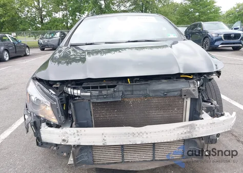 2014 Mercedes-Benz Cla 250 z USA, uszkodzony, nr VIN WDDSJ4EB9EN086223